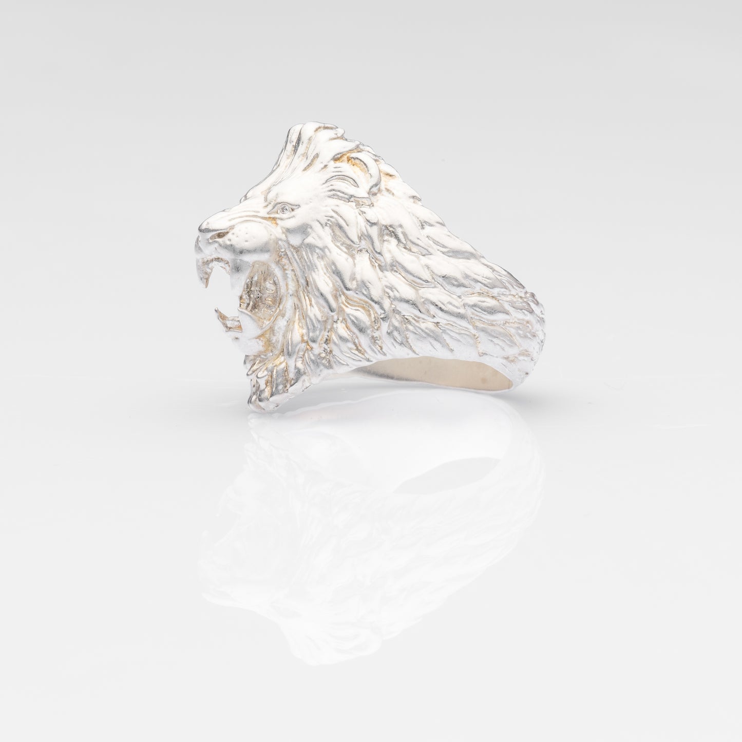 White Leon